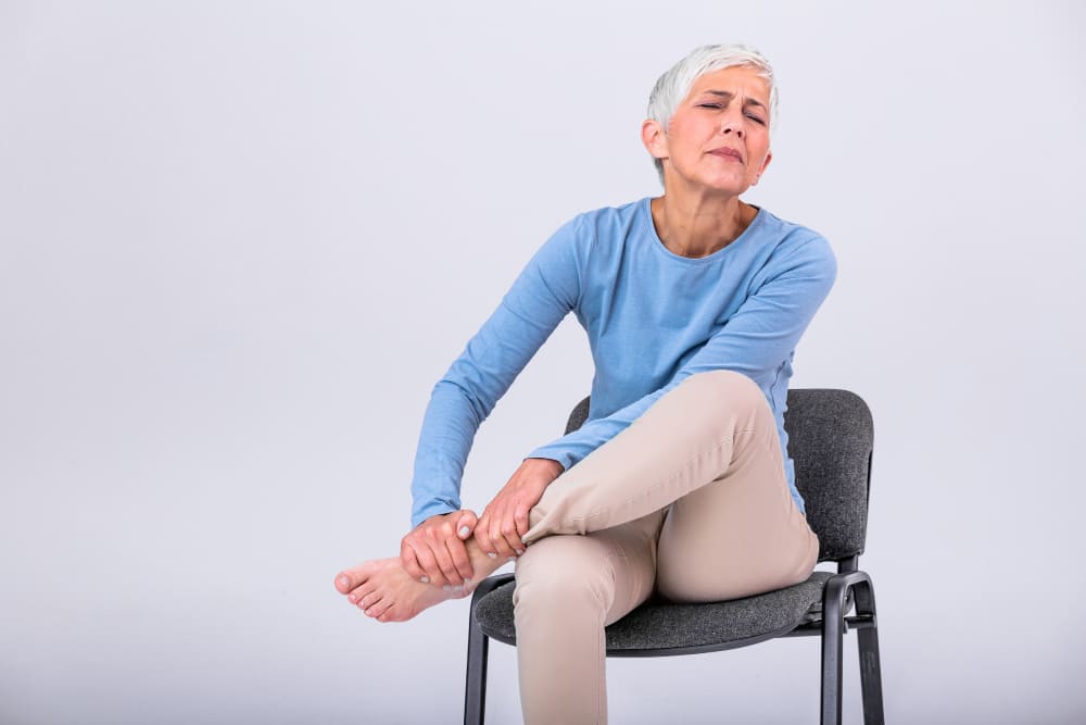 cuidados específicos para los pies en la tercera edad